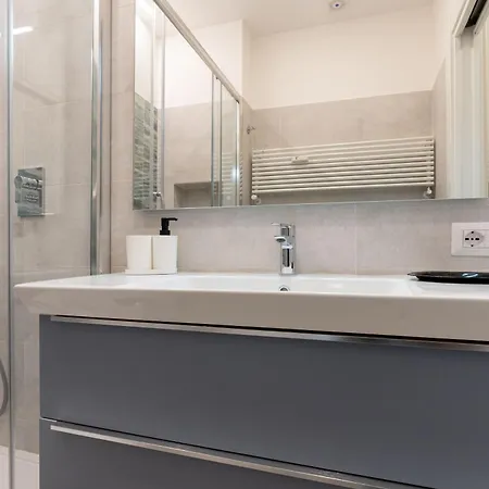 Luxury - Colosseo 10 Min Apartament Rzym